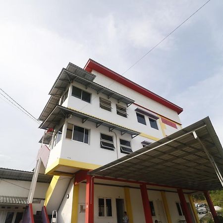 Hotel RedDoorz Syariah near BSCC DOME Balikpapan  Zewnętrze zdjęcie