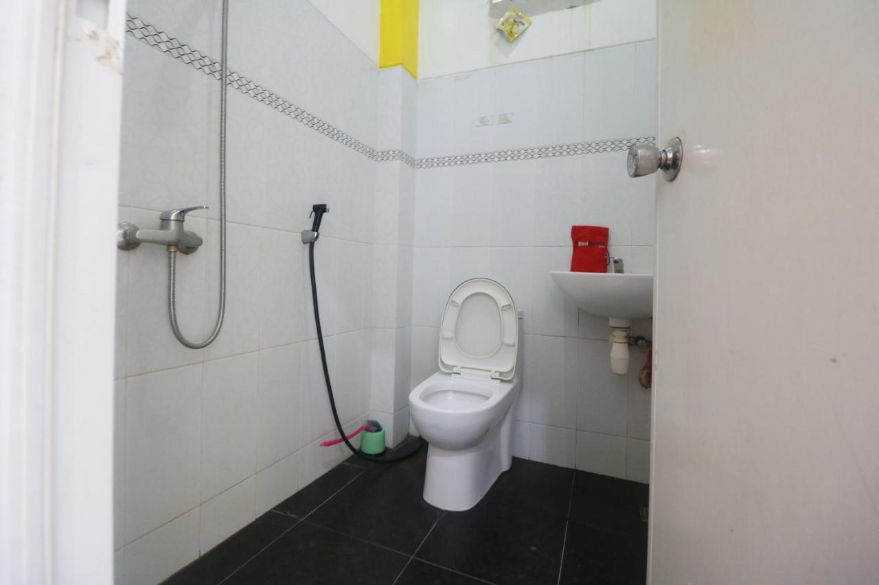 Hotel RedDoorz Syariah near BSCC DOME Balikpapan  Zewnętrze zdjęcie