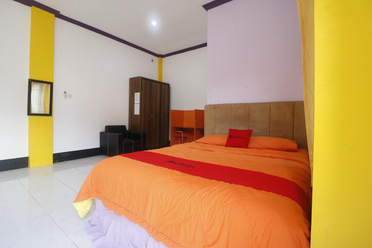 Hotel RedDoorz Syariah near BSCC DOME Balikpapan  Zewnętrze zdjęcie